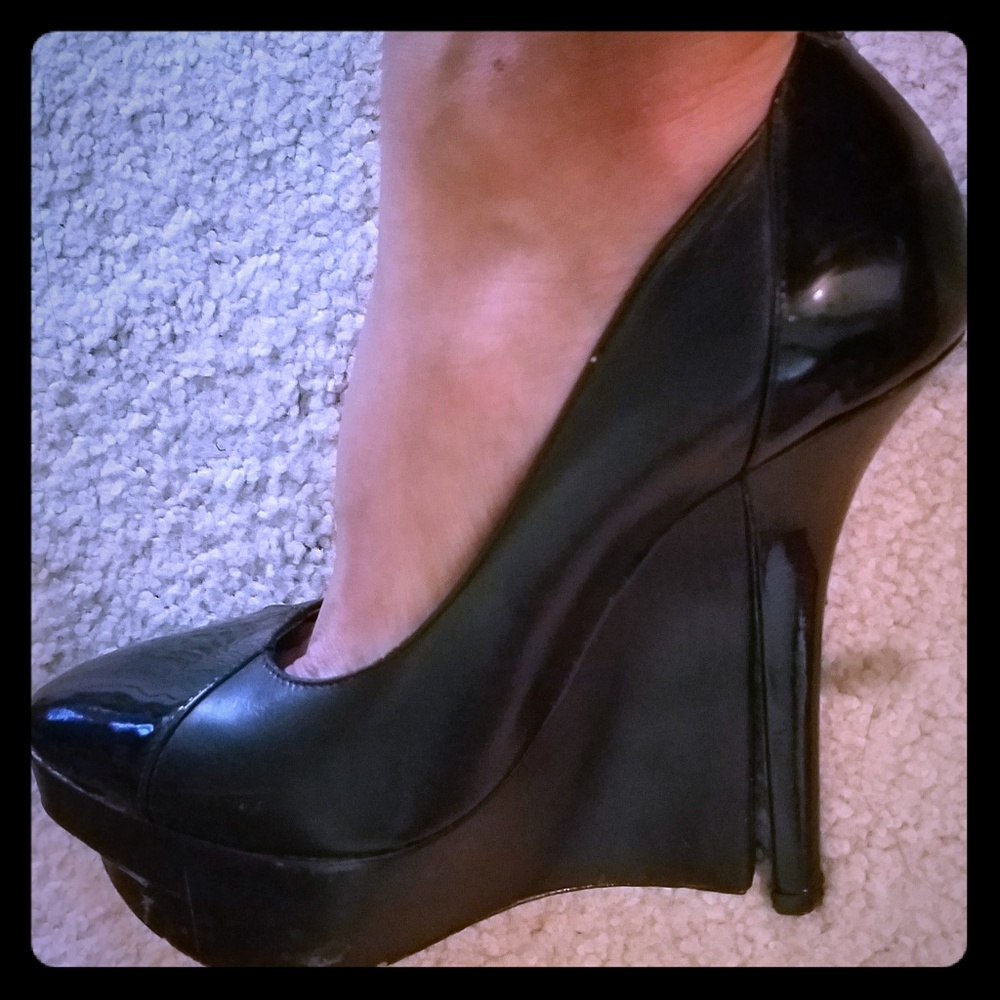 Bebe Sexy Black Leather Platform Heels shoes 8